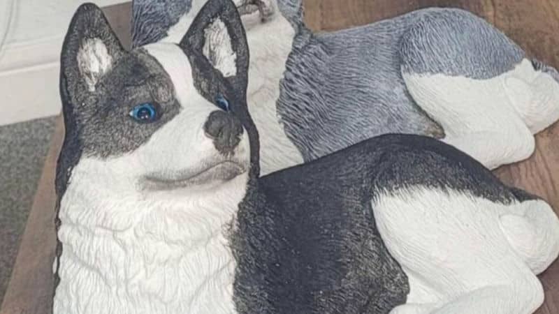 husky sculptures fi