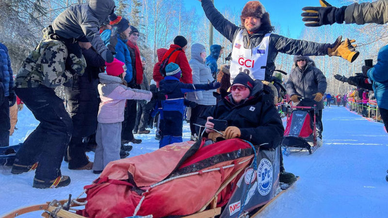 interview with eddie burke jr talking to mushers northernwolf 008